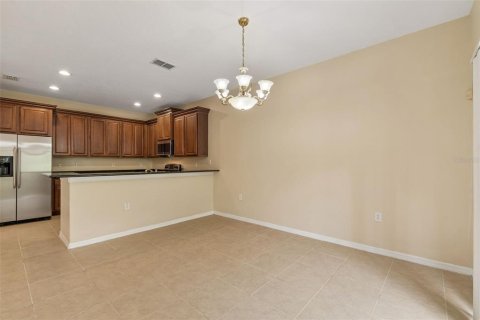 Townhouse in Tampa, Florida 3 bedrooms, 154.68 sq.m. № 2123085 - photo 20