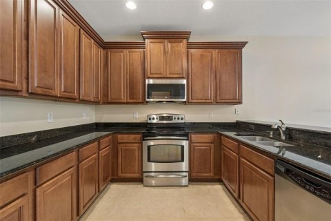 Townhouse in Tampa, Florida 3 bedrooms, 154.68 sq.m. № 2123085 - photo 27