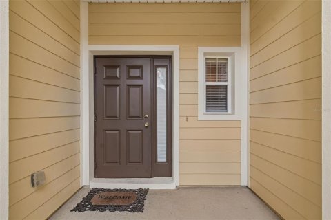 Townhouse in Tampa, Florida 3 bedrooms, 154.68 sq.m. № 2123085 - photo 8