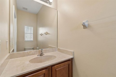 Townhouse in Tampa, Florida 3 bedrooms, 154.68 sq.m. № 2123085 - photo 12