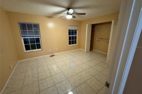 Villa ou maison à louer à Orlando, Floride: 2 chambres, 99.41 m2 № 2317488 - photo 5