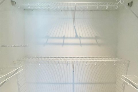 Condominio en venta en Miami, Florida, 1 dormitorio, 69.86 m2 № 1478148 - foto 15