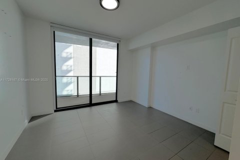 Condominio en venta en Miami, Florida, 1 dormitorio, 69.86 m2 № 1478148 - foto 11