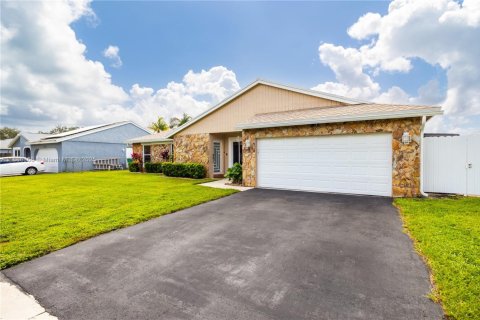 Villa ou maison à vendre à Cooper City, Floride: 3 chambres, 162.86 m2 № 1949718 - photo 23