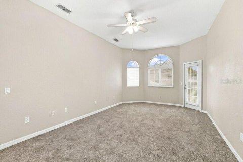 Villa ou maison à louer à Weeki Wachee, Floride: 5 chambres, 317.35 m2 № 2408842 - photo 9