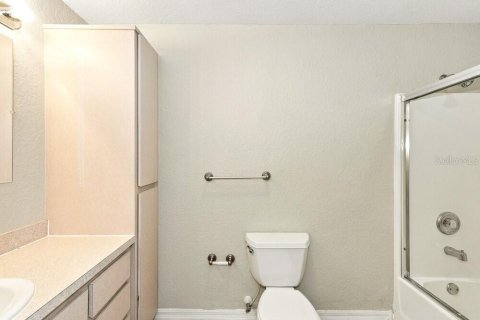 Villa ou maison à louer à Weeki Wachee, Floride: 5 chambres, 317.35 m2 № 2408842 - photo 15