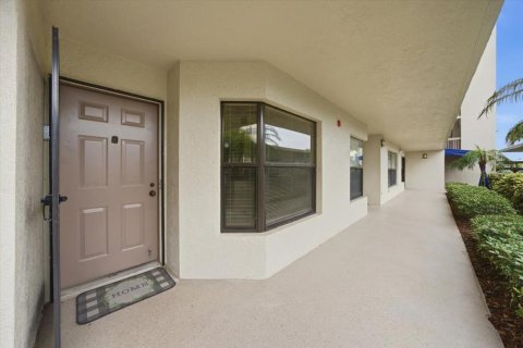 Condo in South Pasadena, Florida, 2 bedrooms  № 2129008