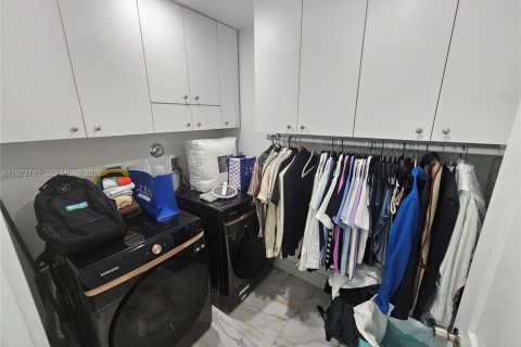 Casa en alquiler en Hollywood, Florida, 1 dormitorio, 74.32 m2 № 2033421 - foto 22