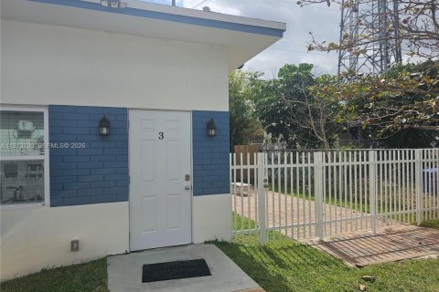 Casa en alquiler en Hollywood, Florida, 1 dormitorio, 74.32 m2 № 2033421 - foto 4