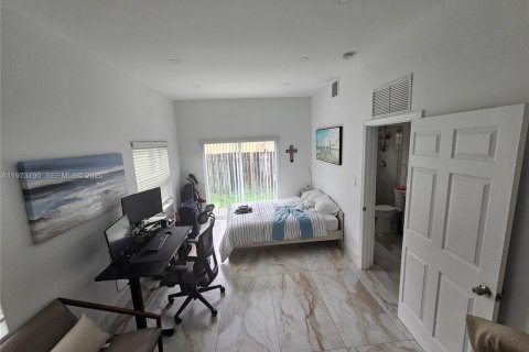 Casa en alquiler en Hollywood, Florida, 1 dormitorio, 74.32 m2 № 2033421 - foto 19