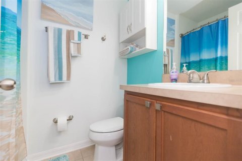 Condo in Lakewood Ranch, Florida, 2 bedrooms  № 1917627 - photo 22