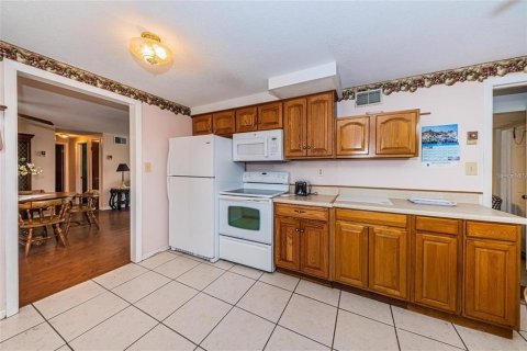 House in Holiday, Florida 3 bedrooms, 103.12 sq.m. № 1806671 - photo 11