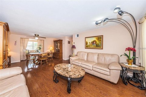 House in Holiday, Florida 3 bedrooms, 103.12 sq.m. № 1806671 - photo 5