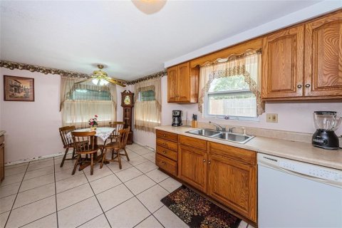 House in Holiday, Florida 3 bedrooms, 103.12 sq.m. № 1806671 - photo 14