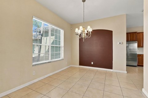 House in Port St. Lucie, Florida 4 bedrooms, 223.52 sq.m. № 2432523 - photo 14