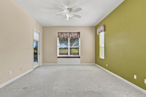 House in Port St. Lucie, Florida 4 bedrooms, 223.52 sq.m. № 2432523 - photo 18