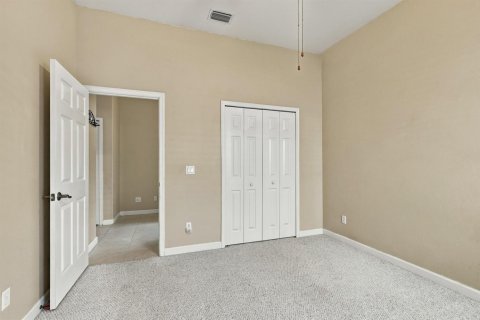 House in Port St. Lucie, Florida 4 bedrooms, 223.52 sq.m. № 2432523 - photo 27