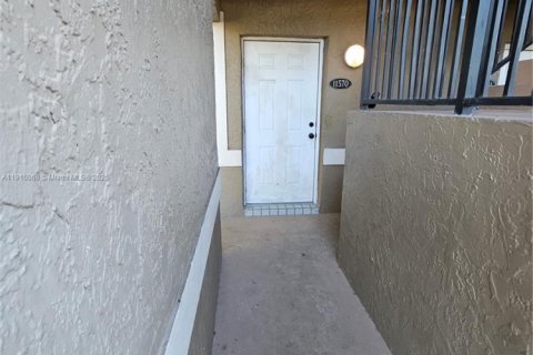 Copropriété à louer à Coral Springs, Floride: 3 chambres, 100.06 m2 № 1970798 - photo 2