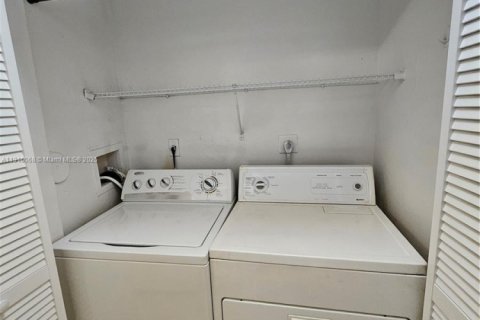 Copropriété à louer à Coral Springs, Floride: 3 chambres, 100.06 m2 № 1970798 - photo 4