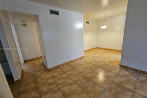 Copropriété à louer à Coral Springs, Floride: 3 chambres, 100.06 m2 № 1970798 - photo 19