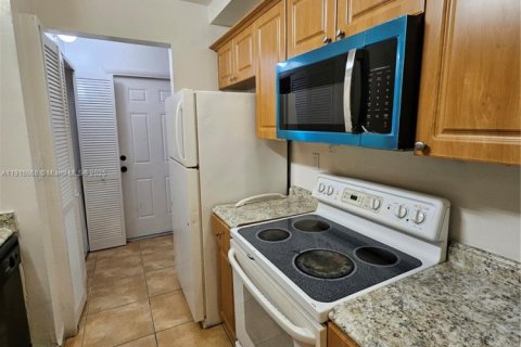 Copropriété à louer à Coral Springs, Floride: 3 chambres, 100.06 m2 № 1970798 - photo 13