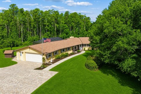 Villa ou maison à New Port Richey, Floride 4 chambres, 259.1 m2 № 2147624