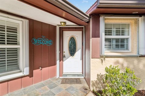 Villa ou maison à vendre à New Port Richey, Floride: 4 chambres, 259.1 m2 № 2147624 - photo 3