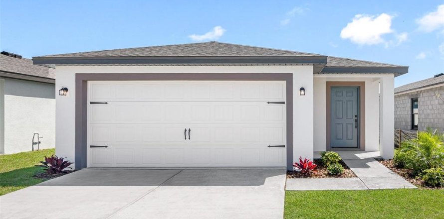 House in Lakeland, Florida 3 bedrooms, 117.8 sq.m. № 2238560