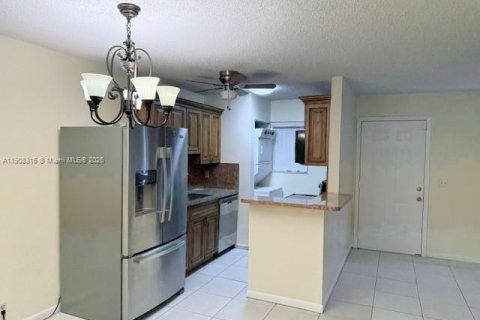 Condominio en venta en Deerfield Beach, Florida, 2 dormitorios, 82.4 m2 № 1967885 - foto 7