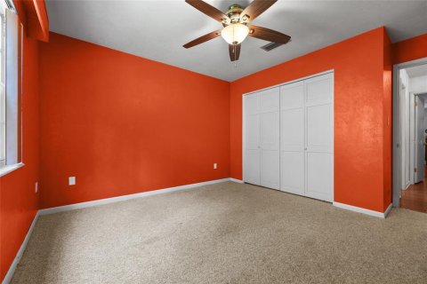 Casa en venta en Gainesville, Florida, 5 dormitorios, 264.96 m2 № 1785602 - foto 27