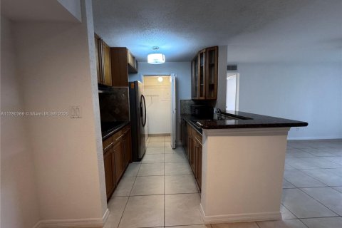 Copropriété à vendre à Coral Springs, Floride: 2 chambres, 92.9 m2 № 1697881 - photo 9