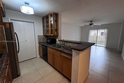 Copropriété à vendre à Coral Springs, Floride: 2 chambres, 92.9 m2 № 1697881 - photo 13