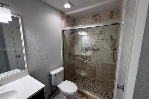 Copropriété à vendre à Coral Springs, Floride: 2 chambres, 92.9 m2 № 1697881 - photo 25