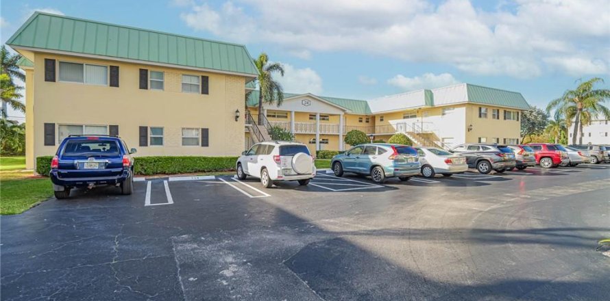 Condo in Boynton Beach, Florida, 1 bedroom  № 1009509