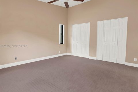 Condo in Oakland Park, Florida, 3 bedrooms  № 1992196 - photo 11