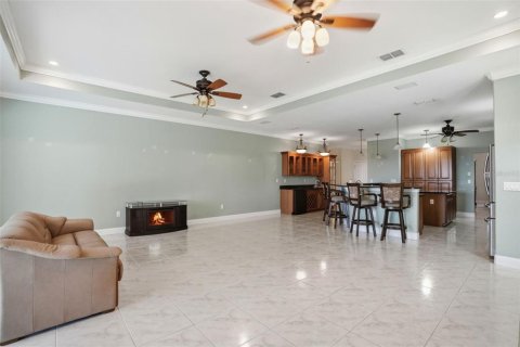 House in Spring Hill, Florida 3 bedrooms, 382.2 sq.m. № 2141018 - photo 25