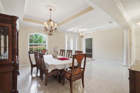 House in Spring Hill, Florida 3 bedrooms, 382.2 sq.m. № 2141018 - photo 10