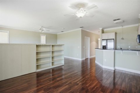 House in Spring Hill, Florida 3 bedrooms, 382.2 sq.m. № 2141018 - photo 21