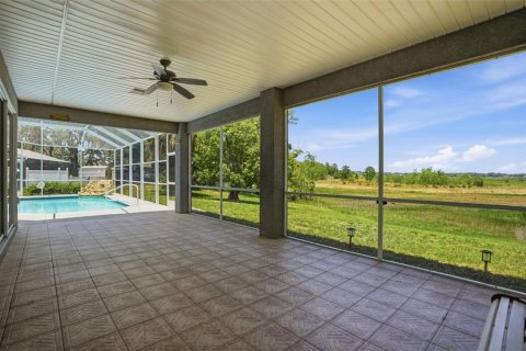 House in Spring Hill, Florida 3 bedrooms, 382.2 sq.m. № 2141018 - photo 4