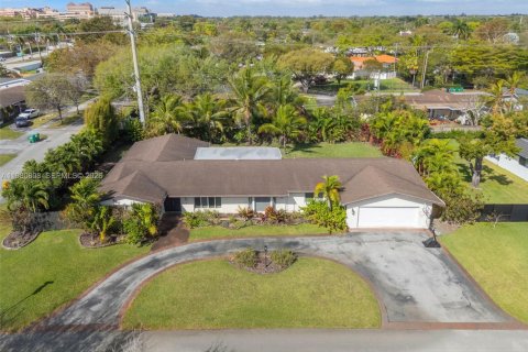 Купить виллу или дом в Майами, Флорида 4 спальни, 309.64м2, № 2048765 - фото 3