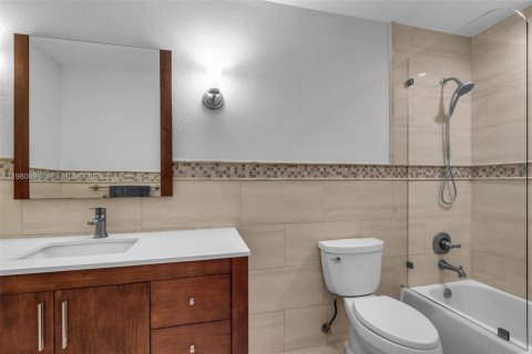 Купить виллу или дом в Майами, Флорида 4 спальни, 309.64м2, № 2048765 - фото 27