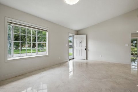 Duplex in New Smyrna Beach, Florida 2 bedrooms, 126.81 sq.m. № 1781136 - photo 10