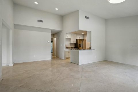 Duplex in New Smyrna Beach, Florida 2 bedrooms, 126.81 sq.m. № 1781136 - photo 9