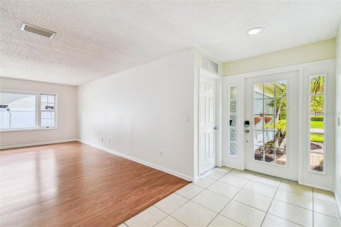 Casa en venta en Tampa, Florida, 3 dormitorios, 159.33 m2 № 1893840 - foto 7