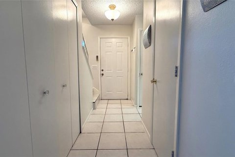 Townhouse in Orlando, Florida 2 bedrooms, 101.45 sq.m. № 1885834 - photo 14