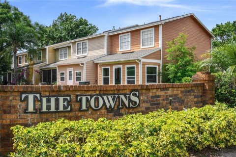 Townhouse in Orlando, Florida 2 bedrooms, 101.45 sq.m. № 1885834 - photo 3