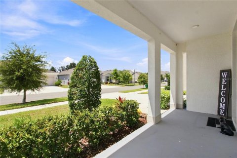 Casa en venta en Wesley Chapel, Florida, 5 dormitorios, 242.01 m2 № 2312844 - foto 6