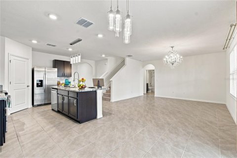 Casa en venta en Wesley Chapel, Florida, 5 dormitorios, 242.01 m2 № 2312844 - foto 29