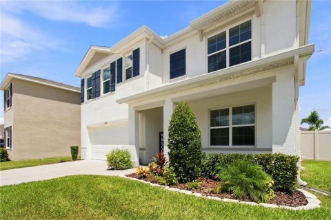 Casa en venta en Wesley Chapel, Florida, 5 dormitorios, 242.01 m2 № 2312844 - foto 5