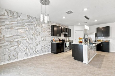 Casa en venta en Wesley Chapel, Florida, 5 dormitorios, 242.01 m2 № 2312844 - foto 30